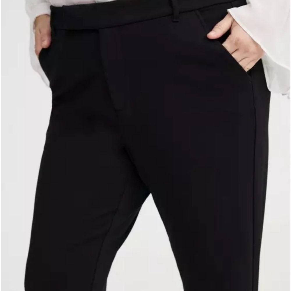 Torrid Plus-Size Pantsuit Studio Luxe Ponte Straight-Leg trouser, peplum blazer - Picture 7 of 15